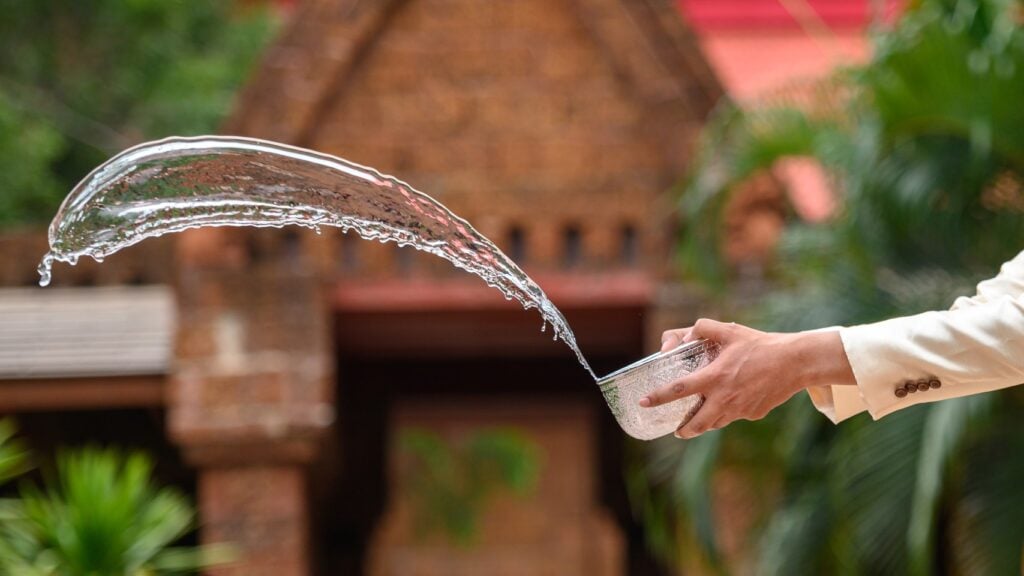 water leak prevention device