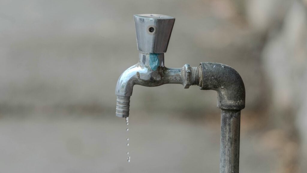 multi-unit apartment water leak detection