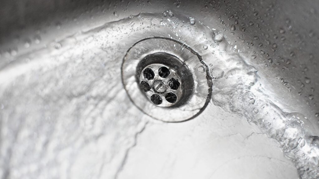 ice maker leak protection system